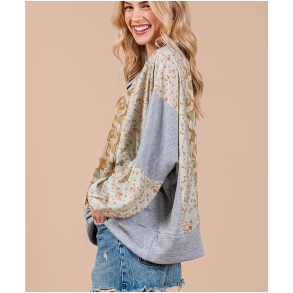 Ces Femme Cozy Floral Print V neck Cotton Oversized Long Sleeve Top - Picture 4 of 5